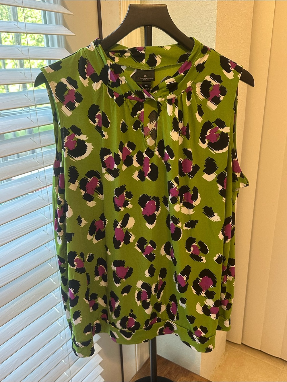Worthington Woman 2X Green Abstract Leopard Print Sleeveless Blouse